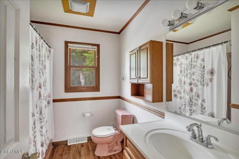 261 Autumn Run Schenectady NY 12306