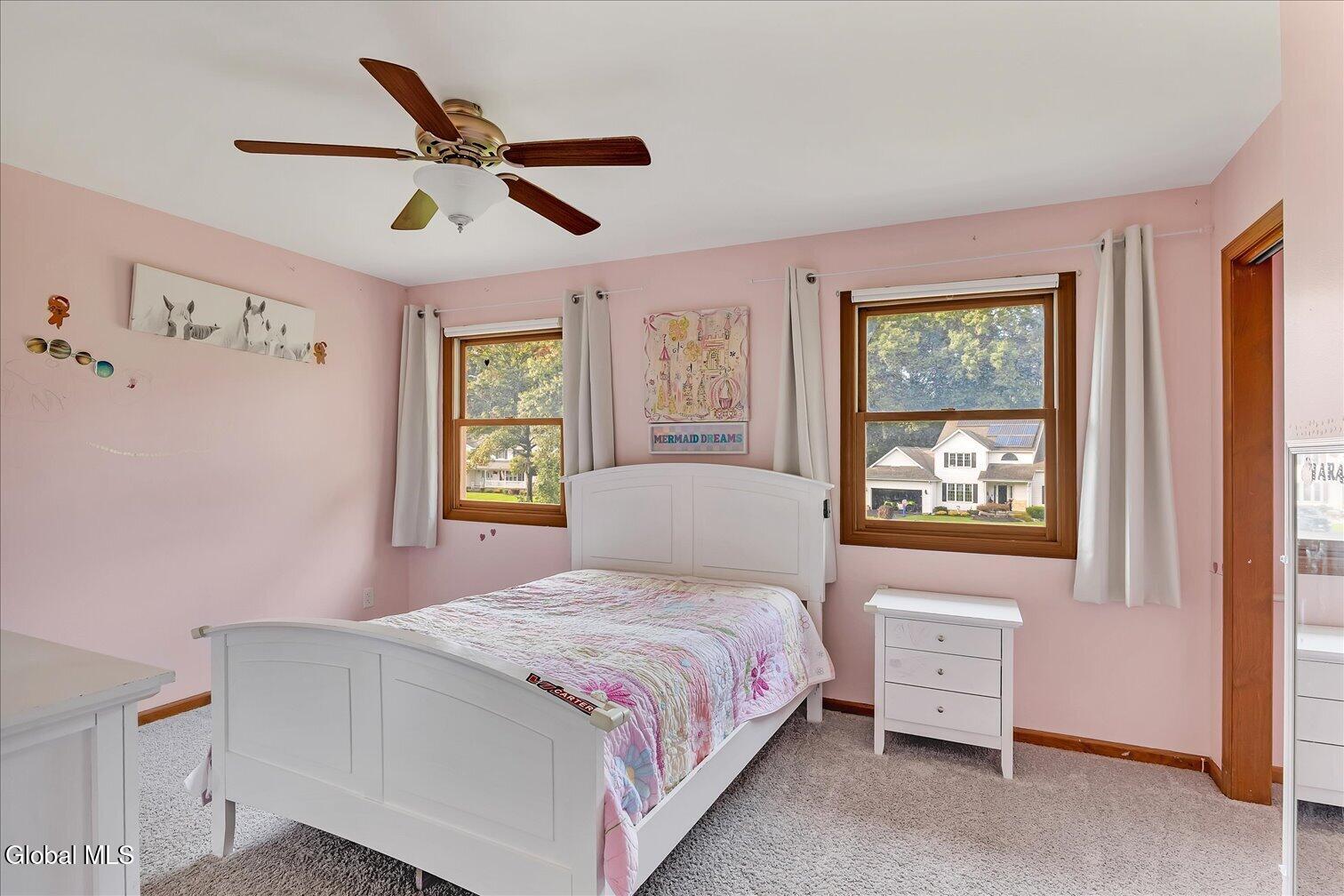 261 Autumn Run Schenectady NY 12306