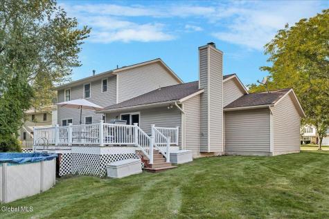 261 Autumn Run Schenectady NY 12306