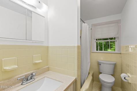 9 Parkwood Drive Burnt Hills NY 12027