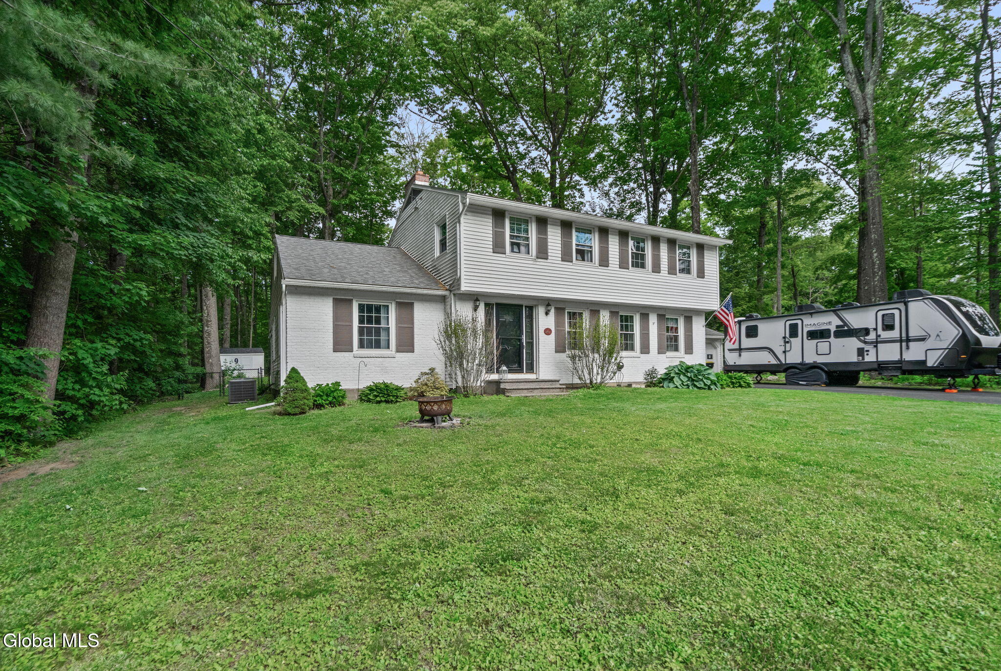 9 Parkwood Drive Burnt Hills NY 12027