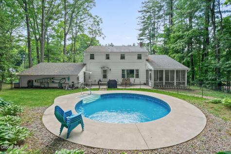 9 Parkwood Drive Burnt Hills NY 12027
