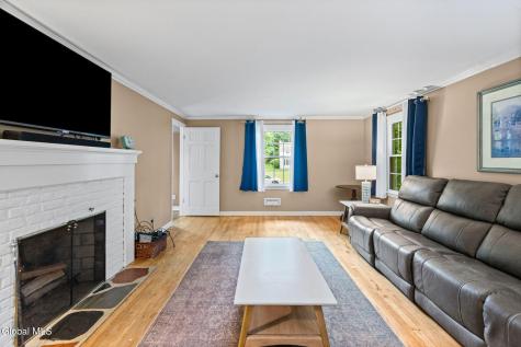9 Parkwood Drive Burnt Hills NY 12027