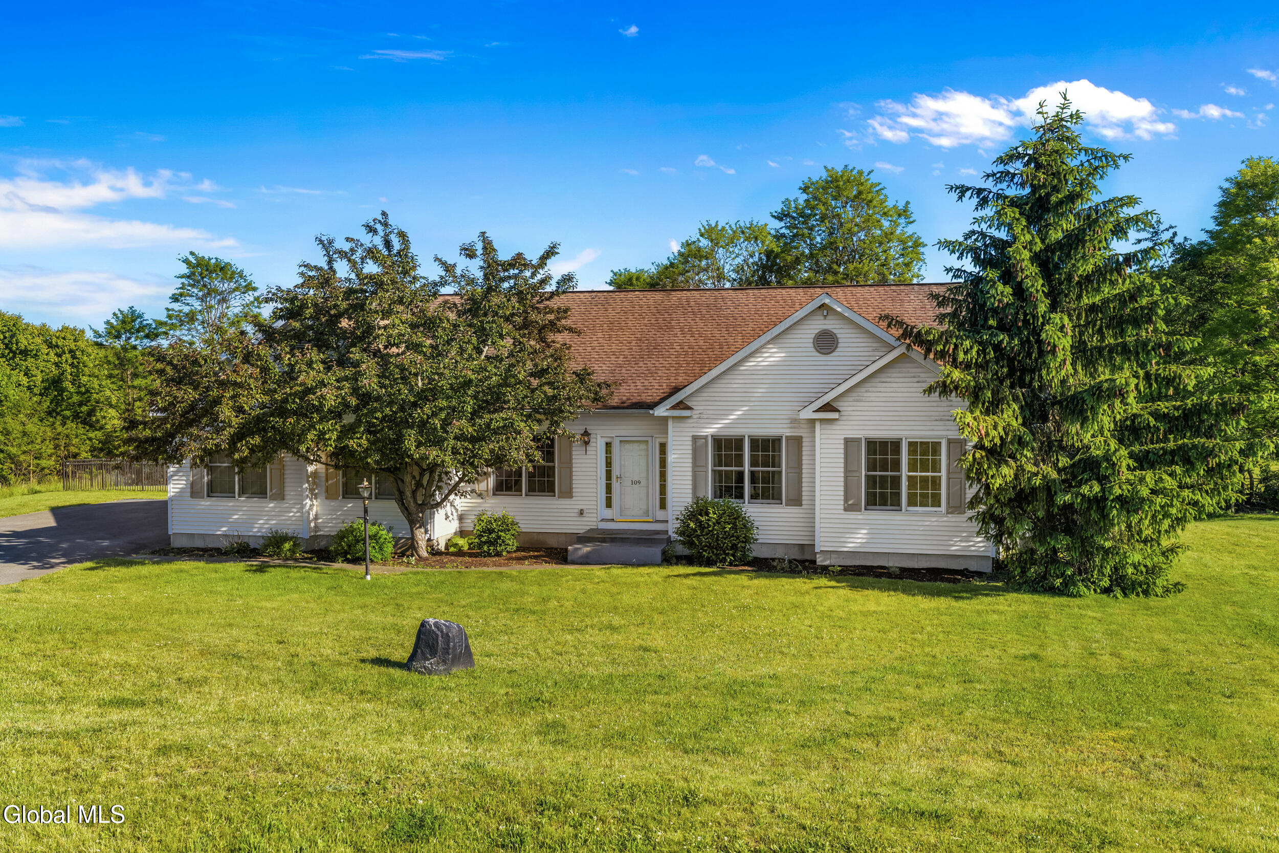 109 Abbey Road Poestenkill NY 12140