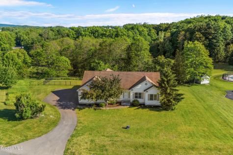 109 Abbey Road Poestenkill NY 12140
