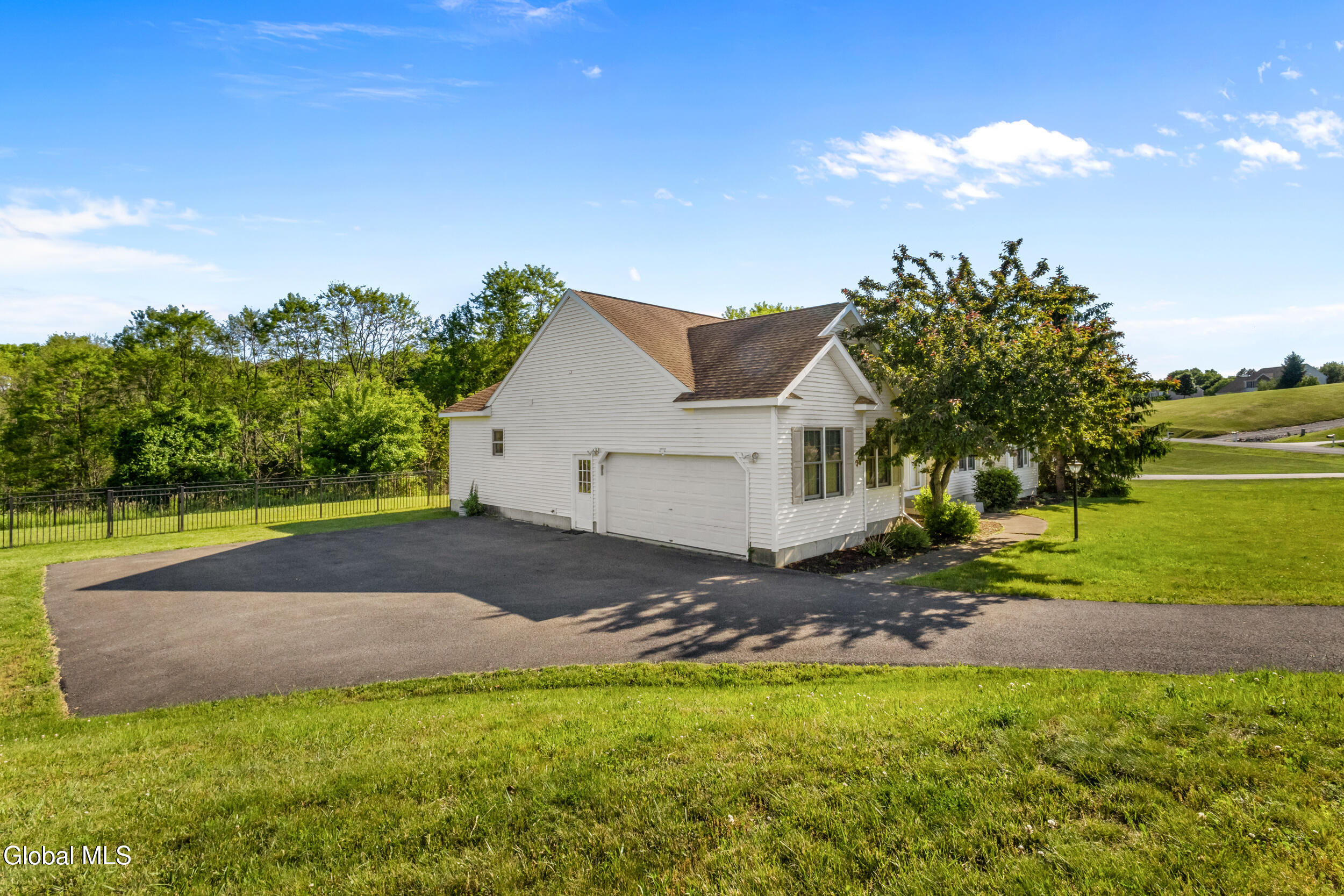 109 Abbey Road Poestenkill NY 12140