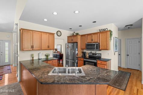 109 Abbey Road Poestenkill NY 12140