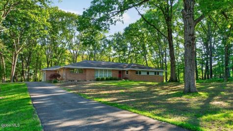 15 N Sage Hill Lane Menands NY 12204