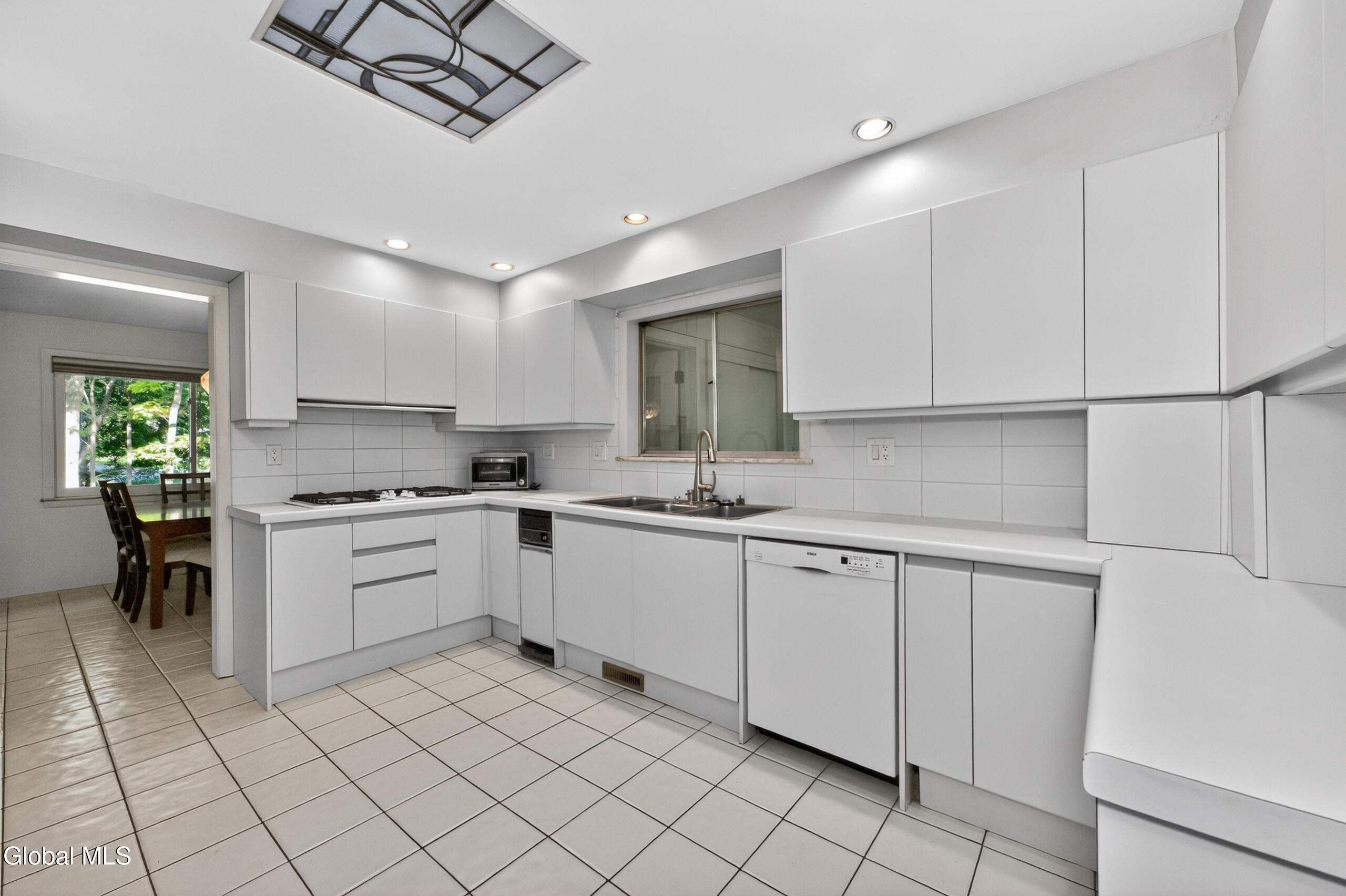 15 N Sage Hill Lane Menands NY 12204