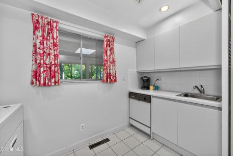 15 N Sage Hill Lane Menands NY 12204