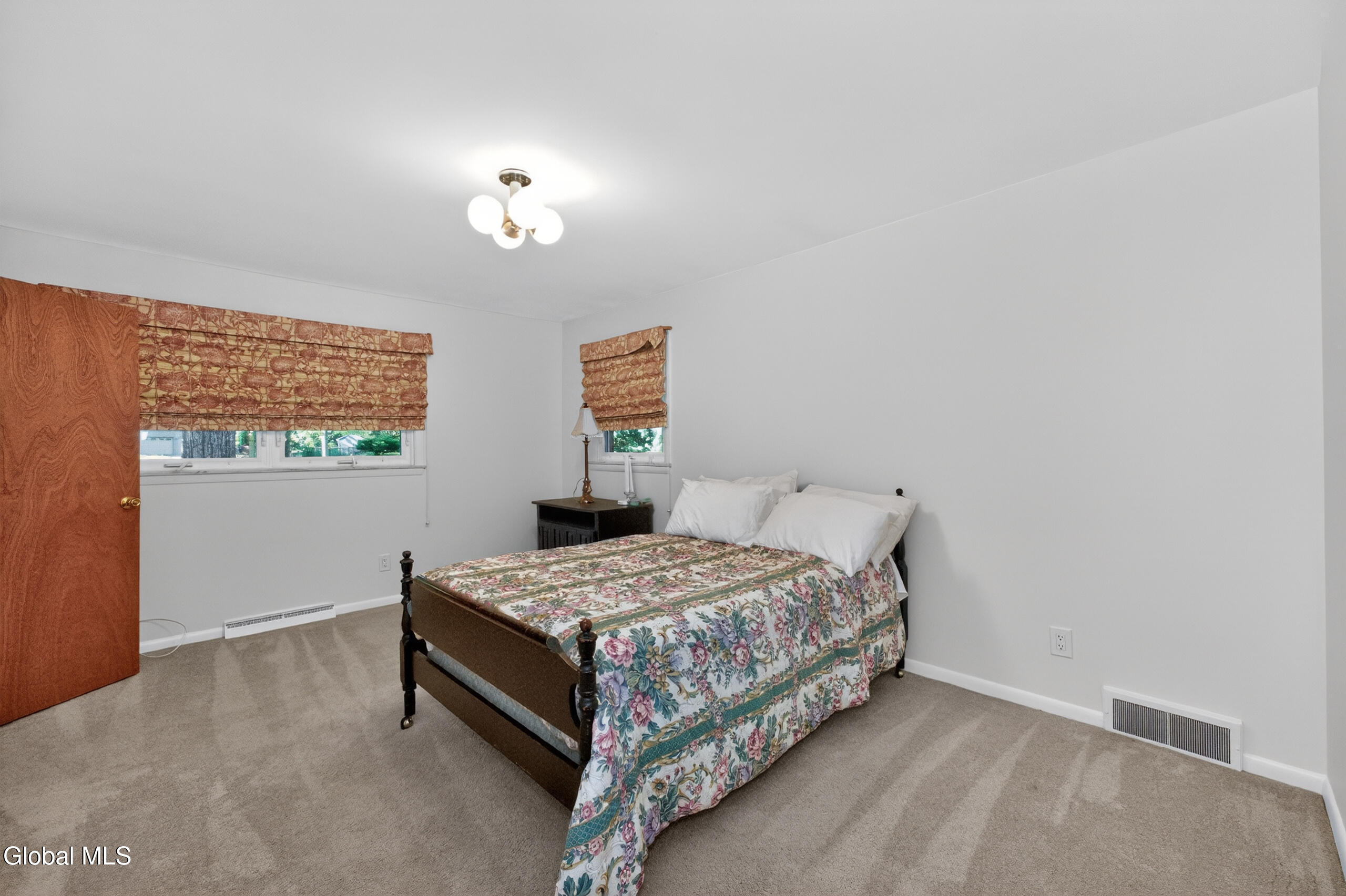 15 N Sage Hill Lane Menands NY 12204
