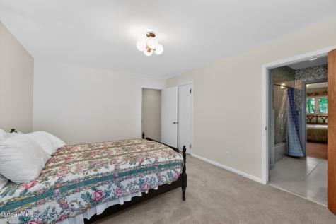 15 N Sage Hill Lane Menands NY 12204