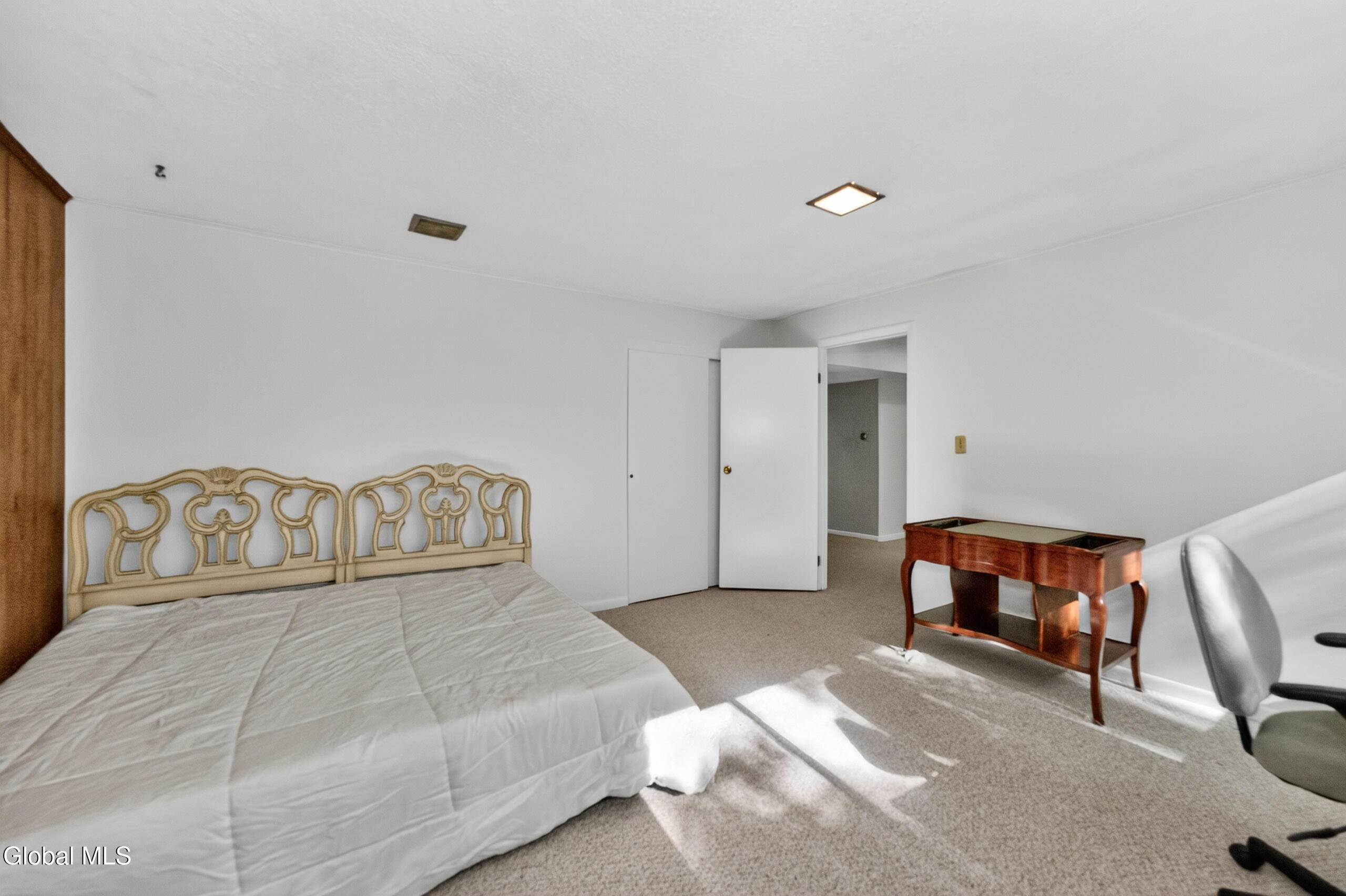 15 N Sage Hill Lane Menands NY 12204