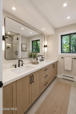 15 N Sage Hill Lane Menands NY 12204