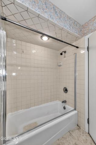 15 N Sage Hill Lane Menands NY 12204
