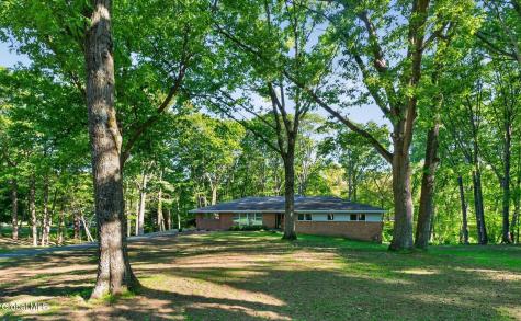 15 N Sage Hill Lane Menands NY 12204