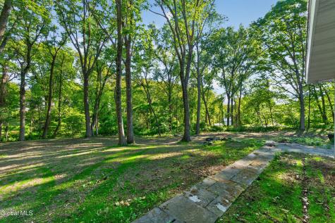 15 N Sage Hill Lane Menands NY 12204