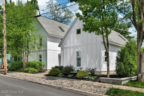 18 Granite Street Saratoga Springs NY 12866