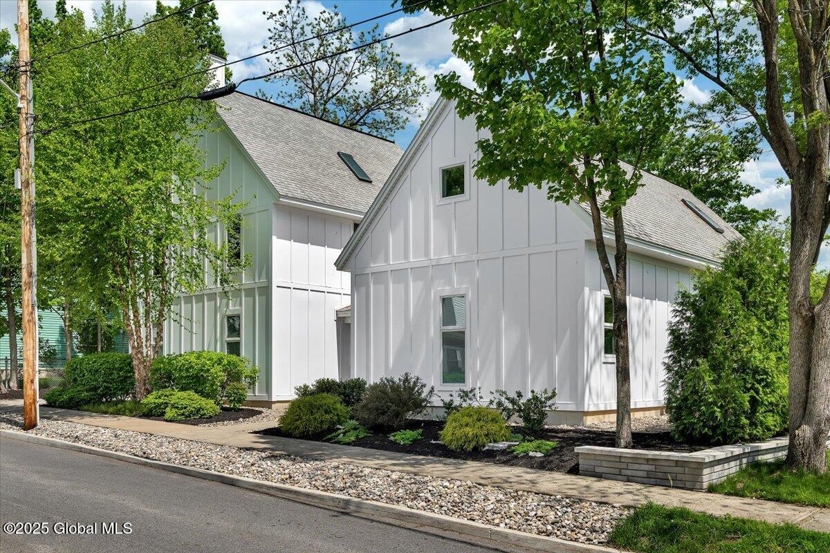 18 Granite Street Saratoga Springs NY 12866