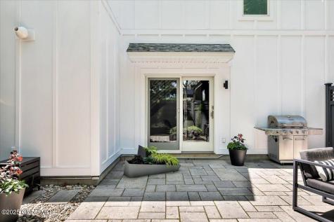 18 Granite Street Saratoga Springs NY 12866