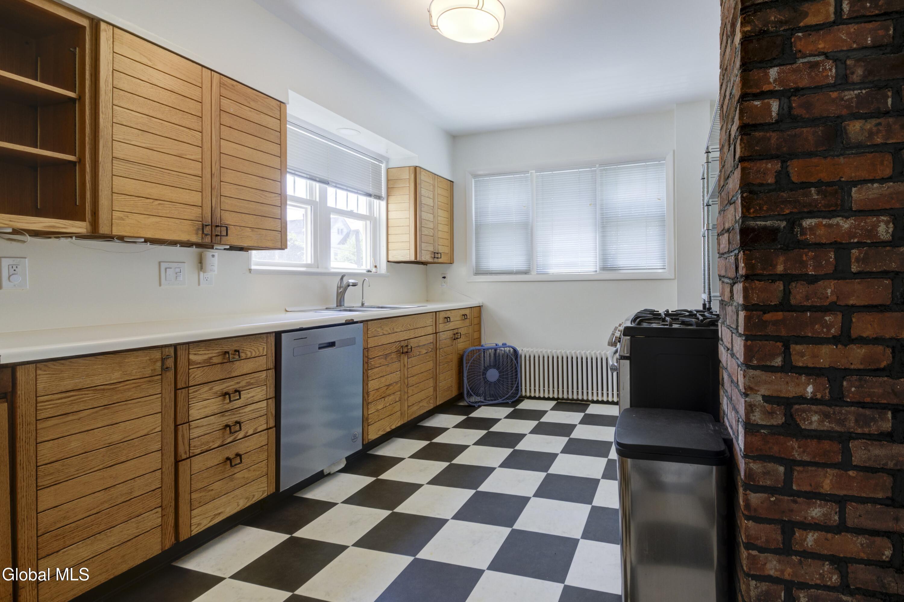 220 5th Avenue Troy NY 12180