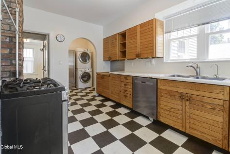 220 5th Avenue Troy NY 12180