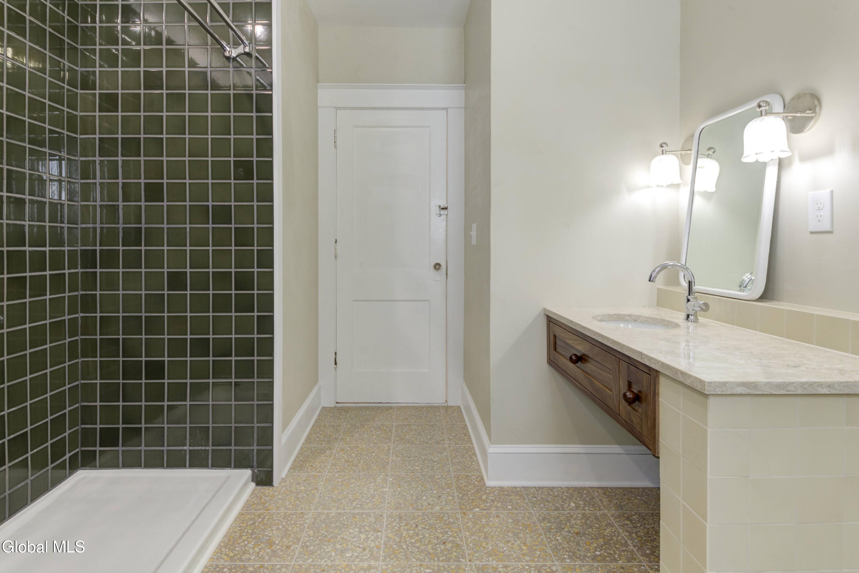 220 5th Avenue Troy NY 12180