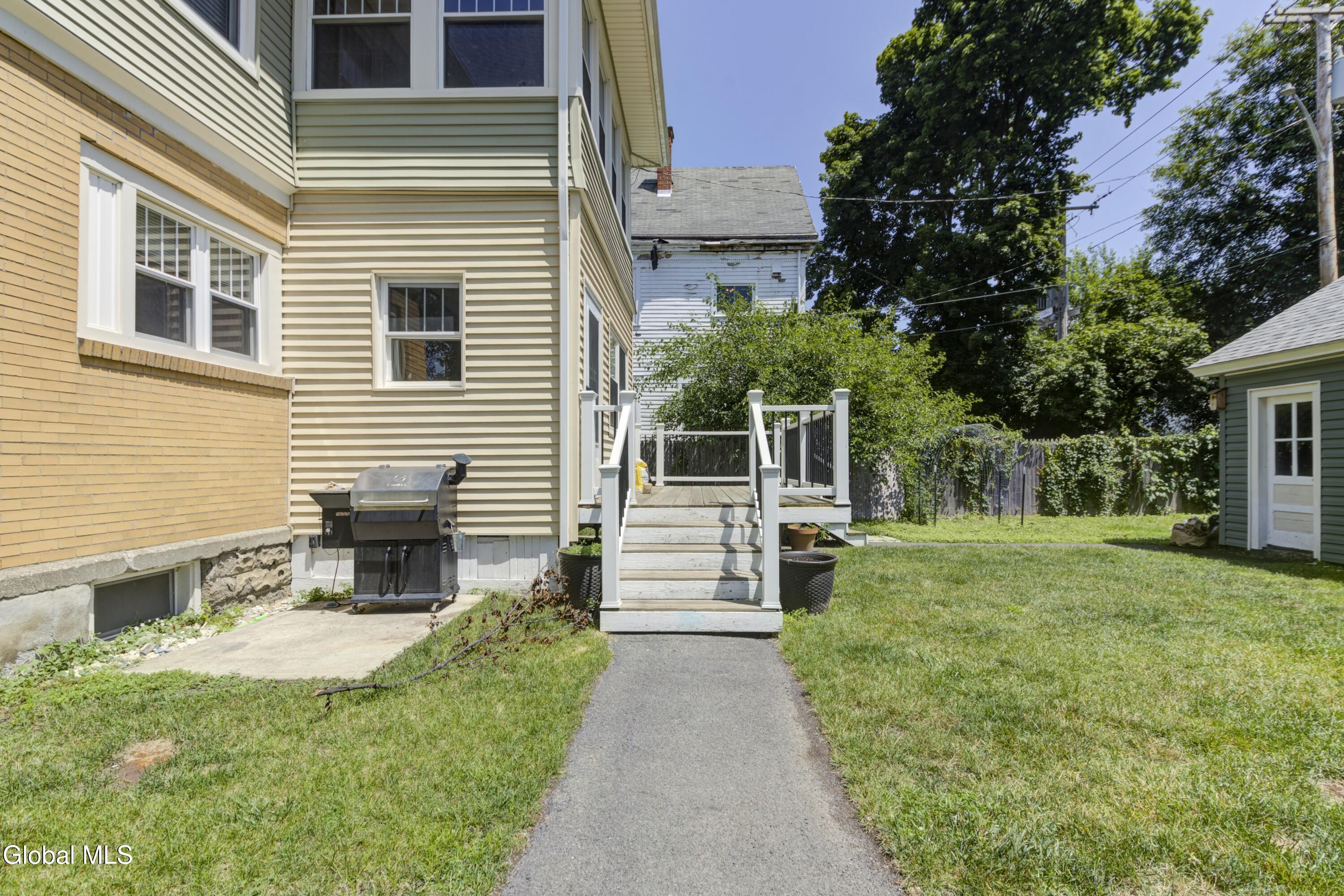 220 5th Avenue Troy NY 12180