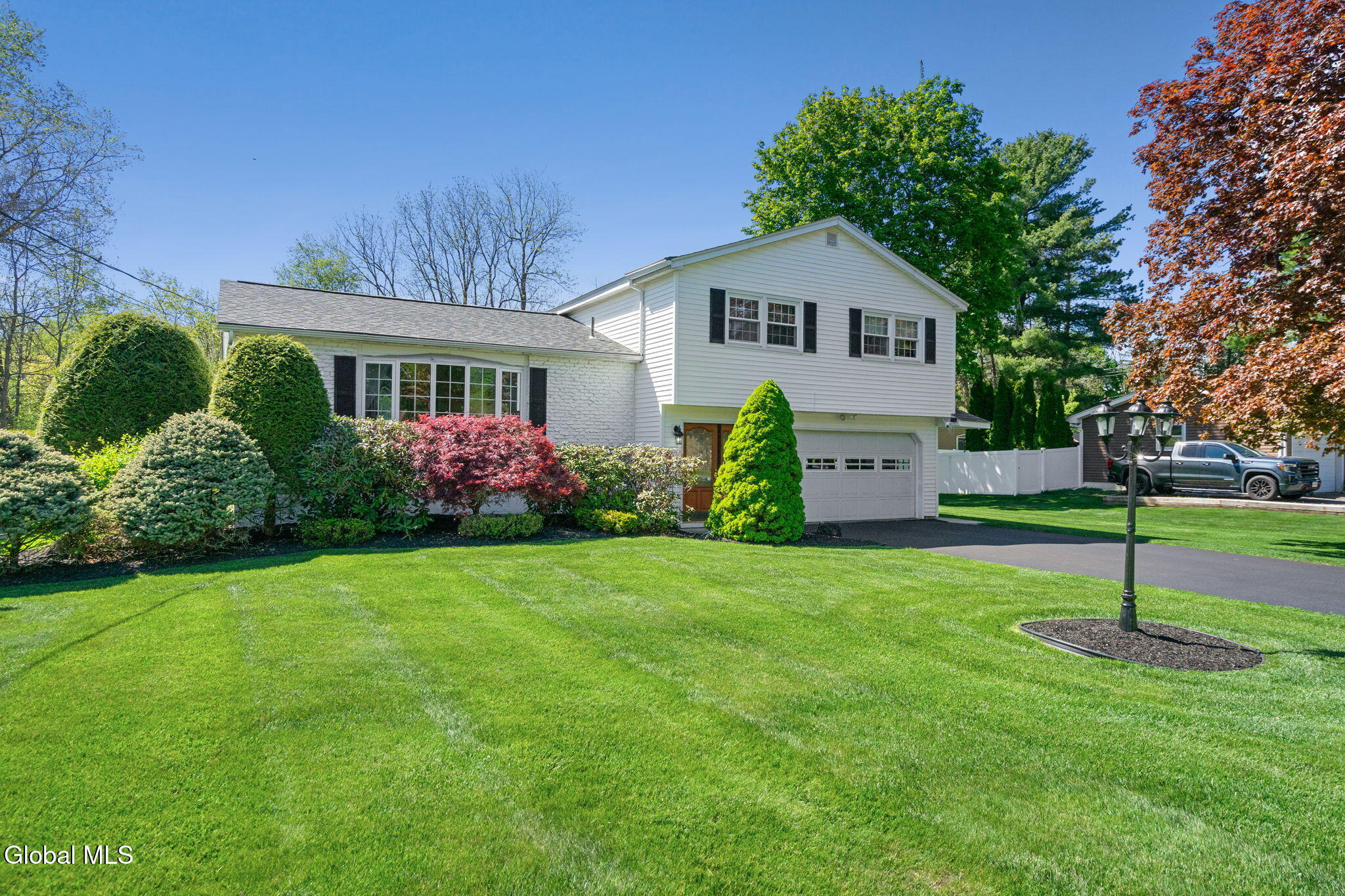 4 Country Fair Lane Glenville NY 12302