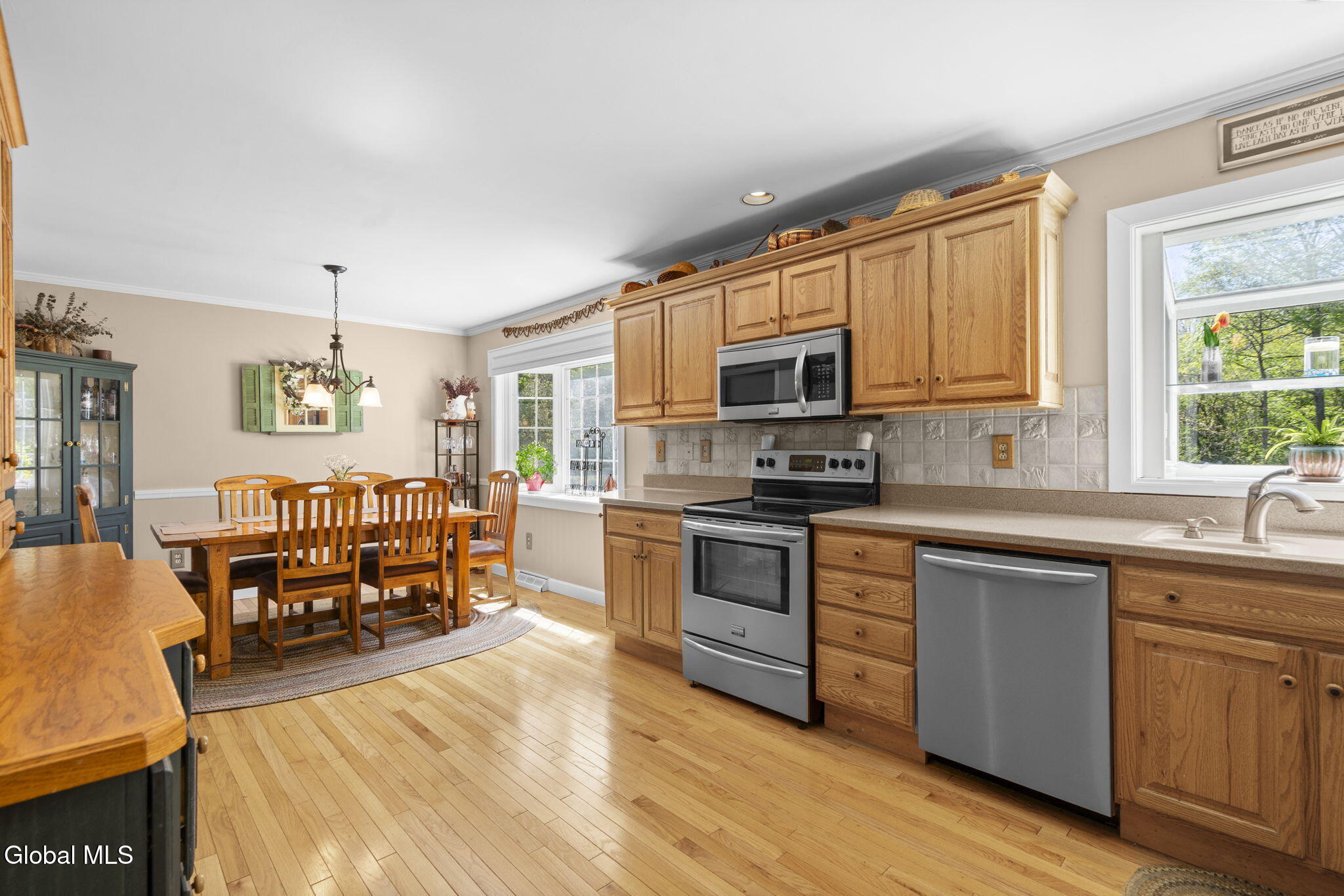 4 Country Fair Lane Glenville NY 12302