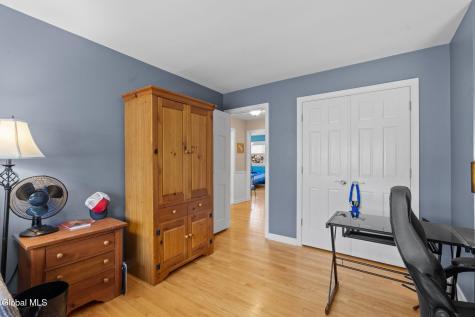 4 Country Fair Lane Glenville NY 12302