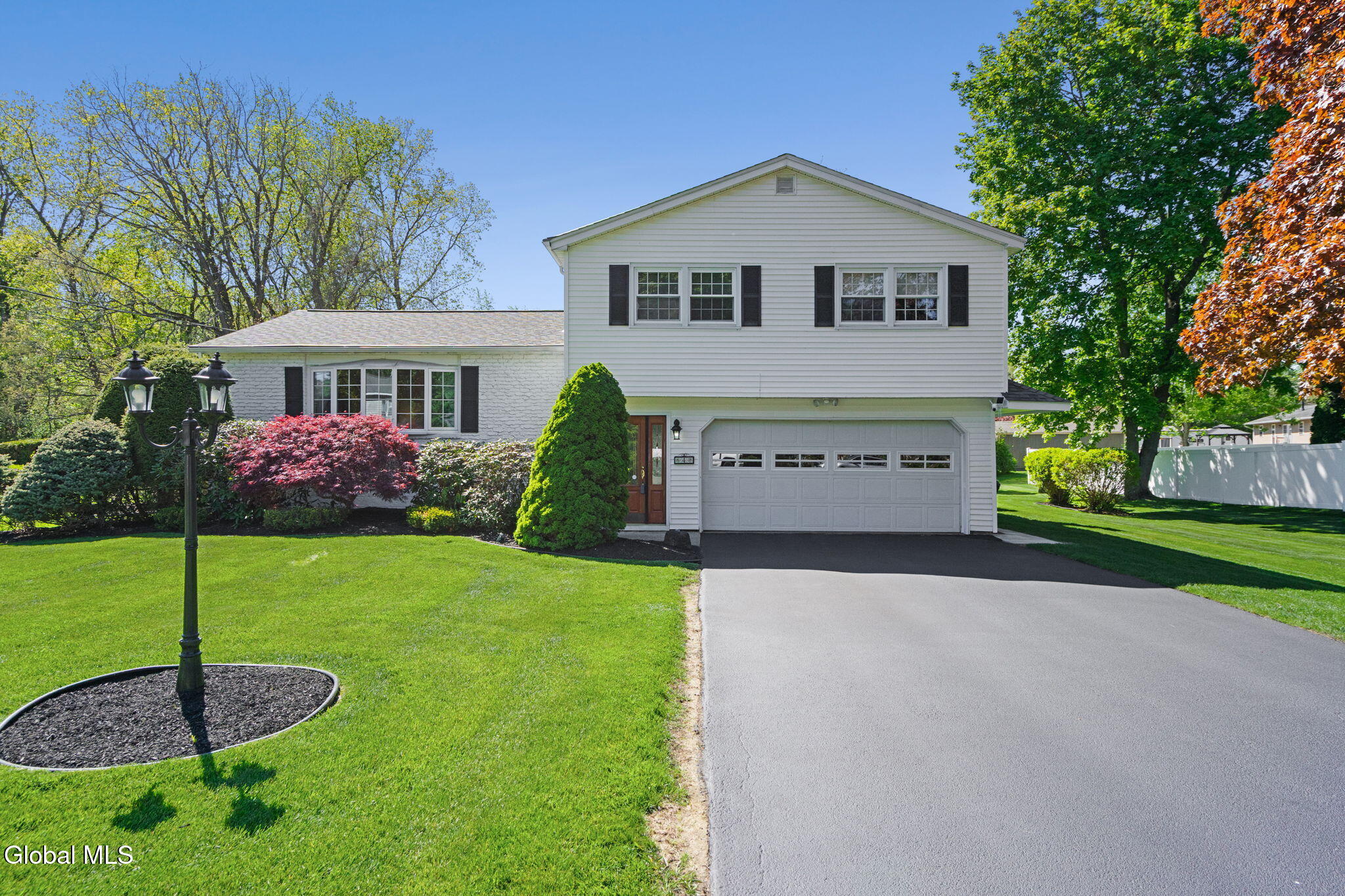 4 Country Fair Lane Glenville NY 12302