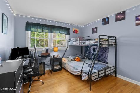 4 Country Fair Lane Glenville NY 12302