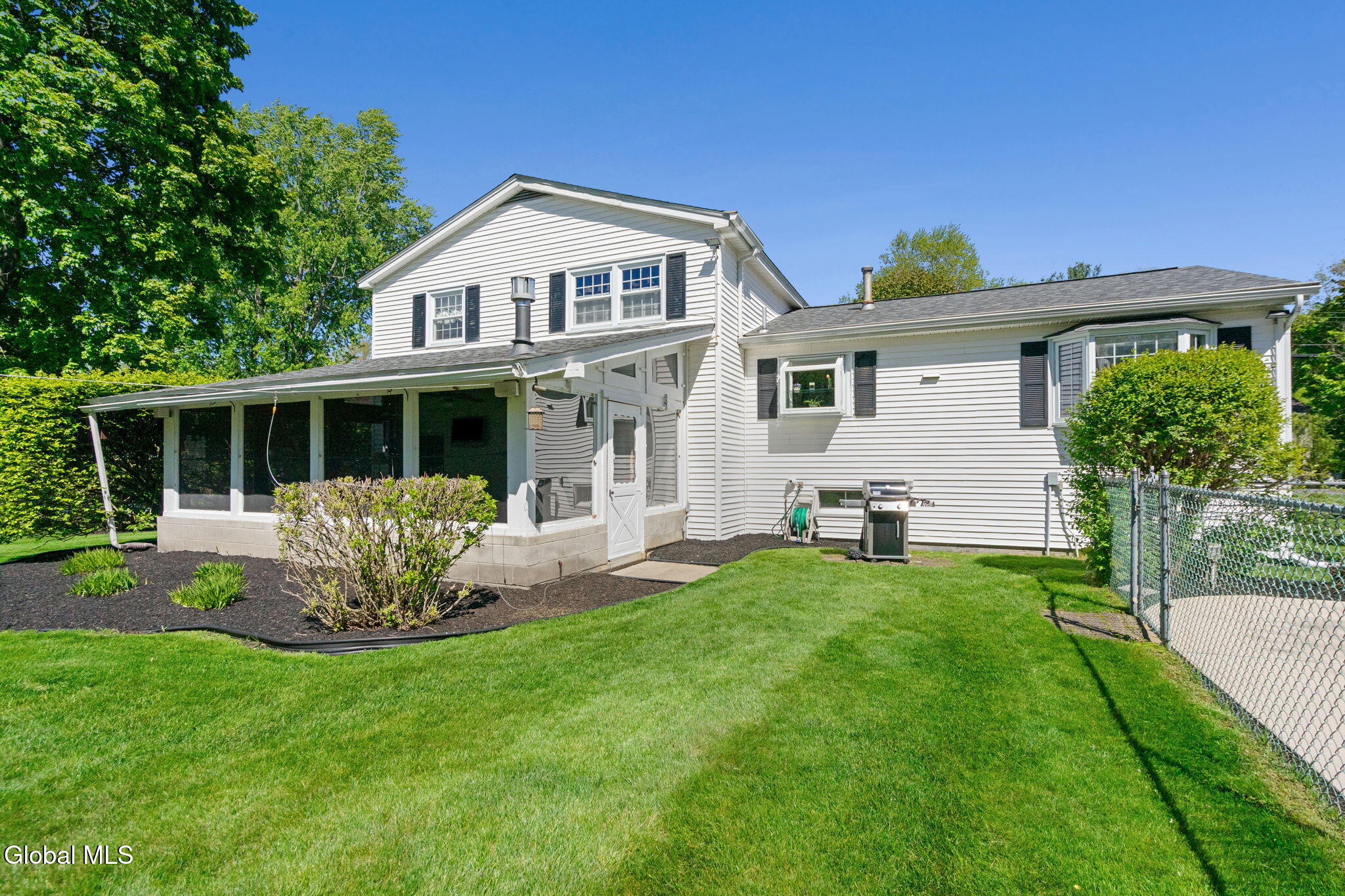 4 Country Fair Lane Glenville NY 12302