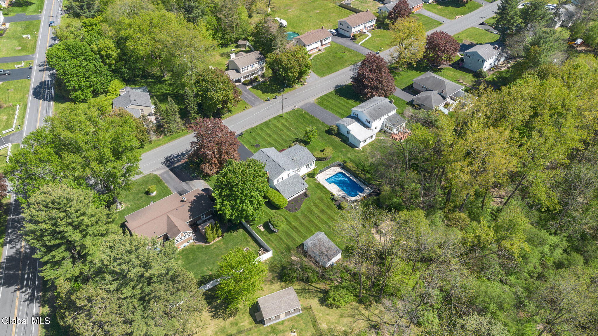 4 Country Fair Lane Glenville NY 12302
