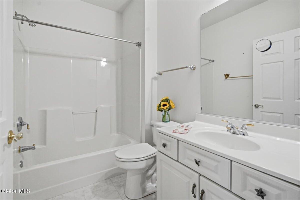 11 Conway Circle Loudonville NY 12211