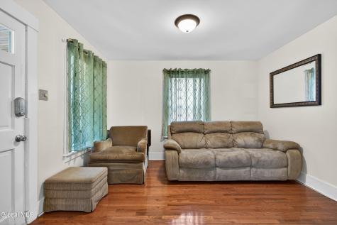 1463 Dalton Drive Schenectady NY 12308