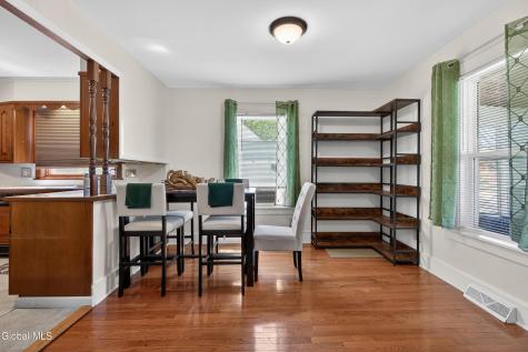 1463 Dalton Drive Schenectady NY 12308