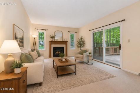18 Pinehollow Drive Ballston Spa NY 12020