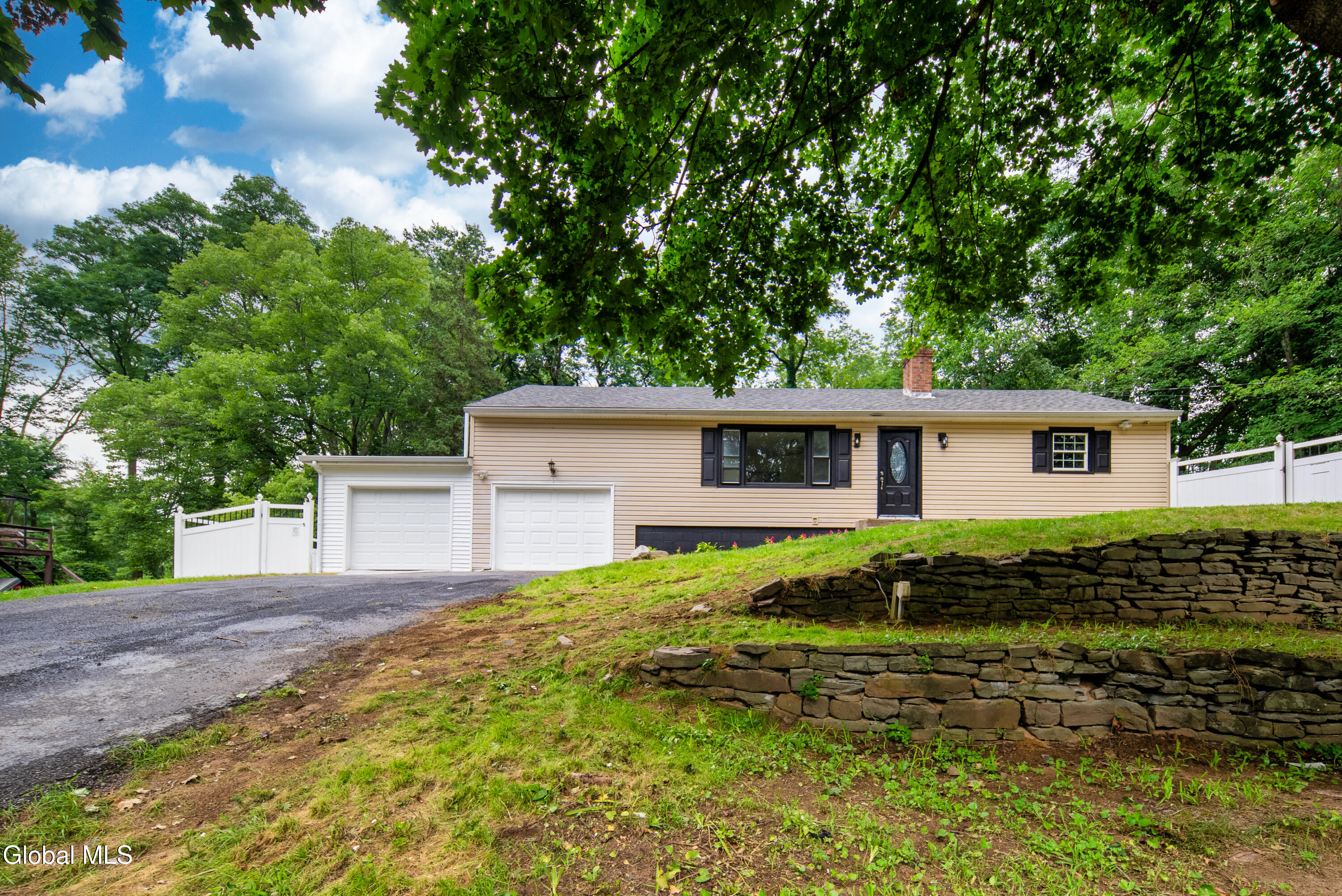 1 Gilmore Terrace Guilderland NY 12303