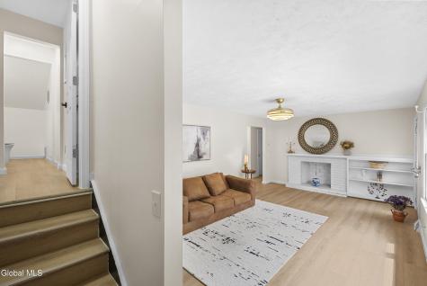 1 Gilmore Terrace Guilderland NY 12303
