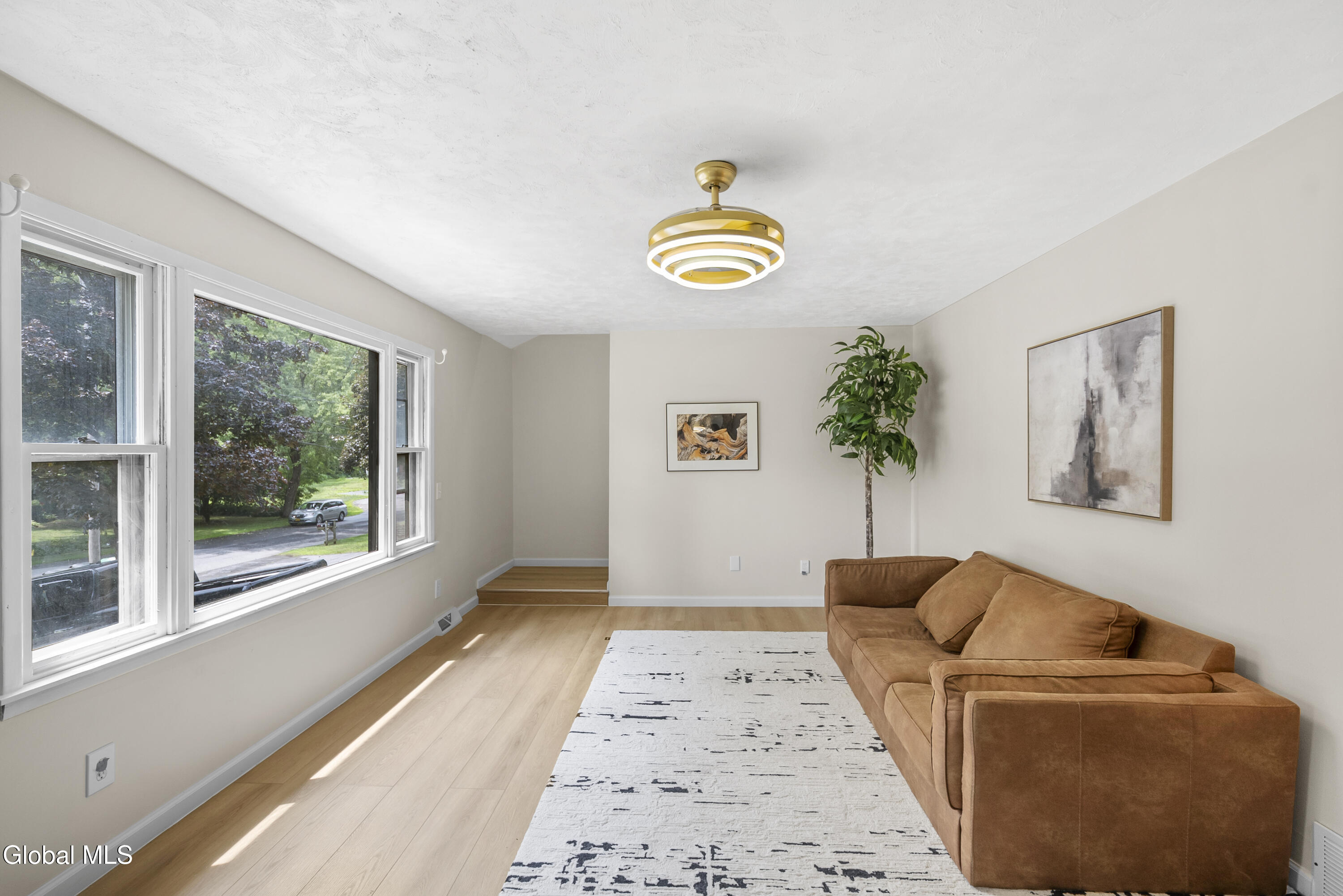 1 Gilmore Terrace Guilderland NY 12303