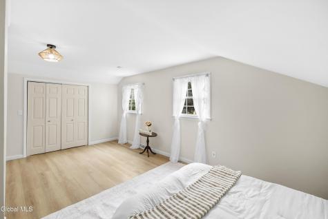 1 Gilmore Terrace Guilderland NY 12303