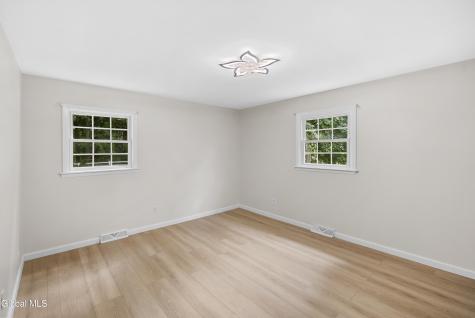 1 Gilmore Terrace Guilderland NY 12303