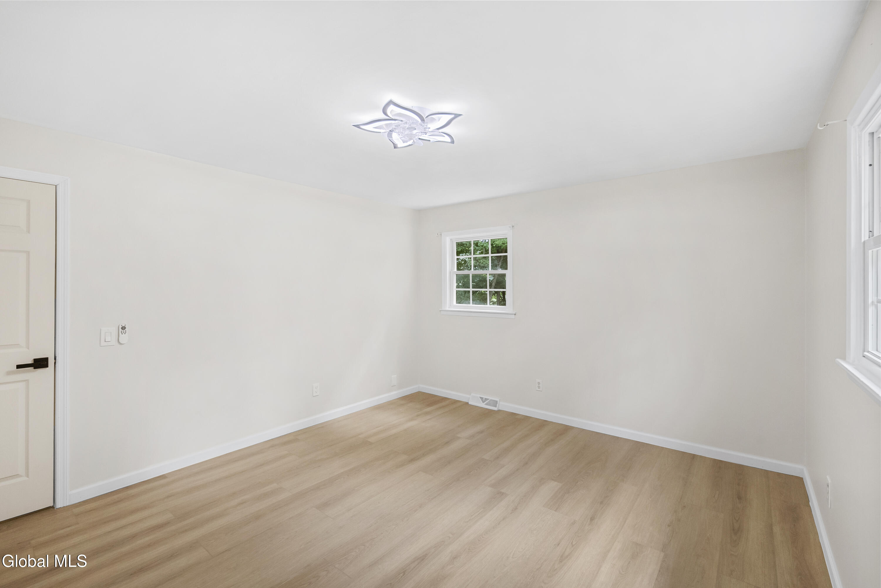 1 Gilmore Terrace Guilderland NY 12303