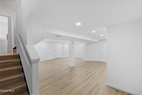 1 Gilmore Terrace Guilderland NY 12303
