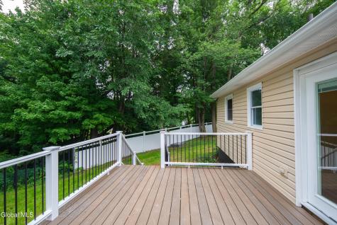 1 Gilmore Terrace Guilderland NY 12303