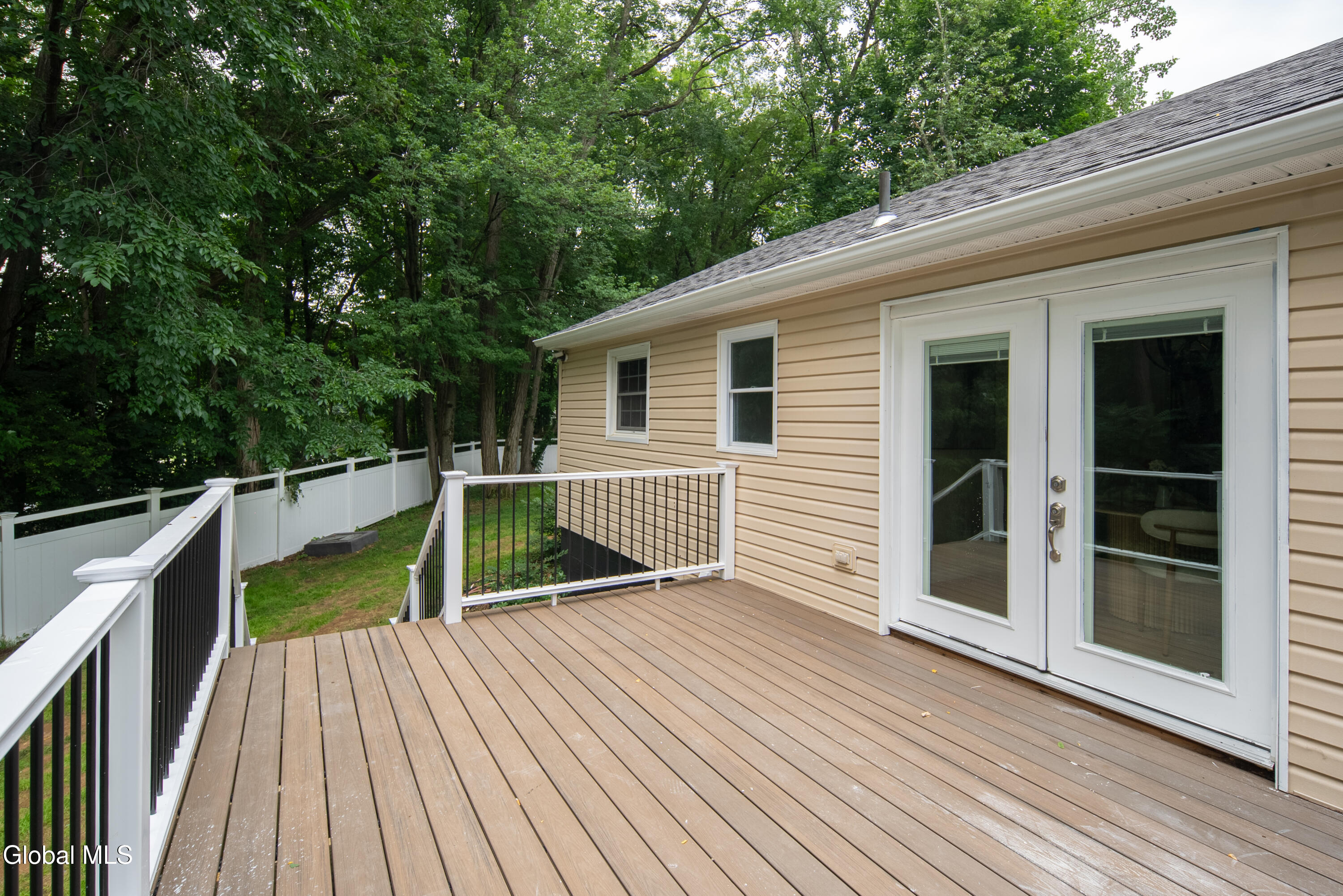 1 Gilmore Terrace Guilderland NY 12303