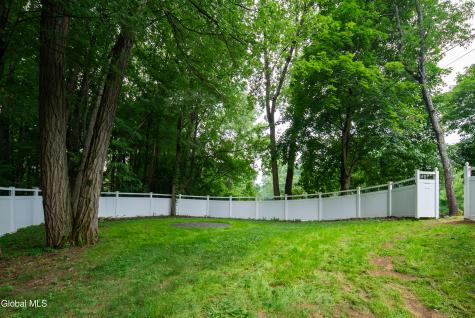 1 Gilmore Terrace Guilderland NY 12303