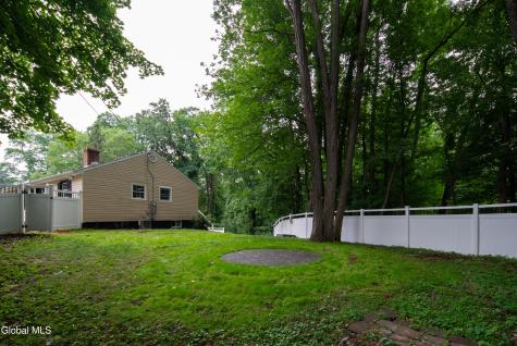 1 Gilmore Terrace Guilderland NY 12303